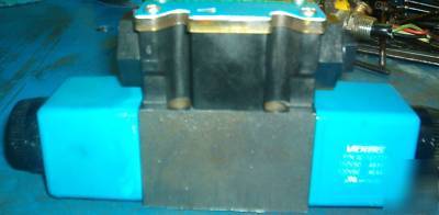 Vickers D03 DG4V 3S 2C mftwlb 5 60 reman valve