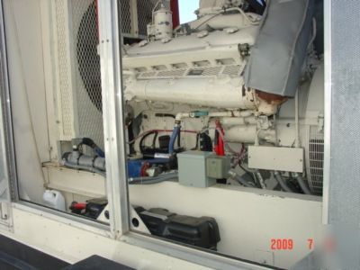 225KW detroit portable generator