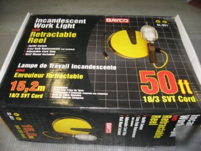 Bayco sl-851 incandescent work light w/retract ext cord