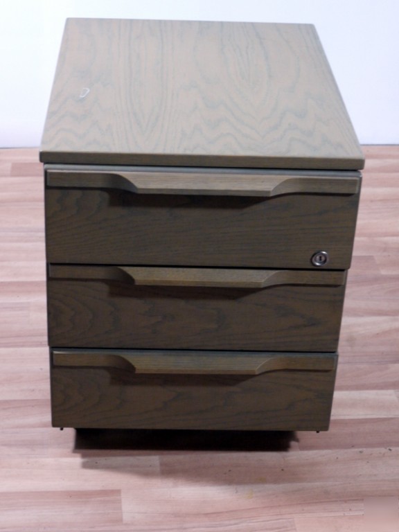 Small set office drawers on wheels
