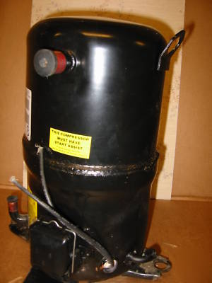 Bristol twin double cylinder refrigerant compressor