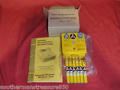 6 dosimeter pens & charger radiation gieger counter