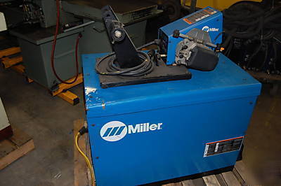 Miller dimension 1000 mig welder w s-74DX feeder 2006