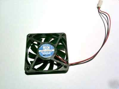12V 12 volt 60MM x 60MM x 11MM low noise cooling fan