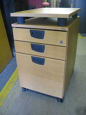 Kinnarps desk high mobile 3 drawer pedistal