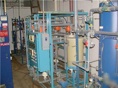Penfield liquid reverse osmosis water treatment system
