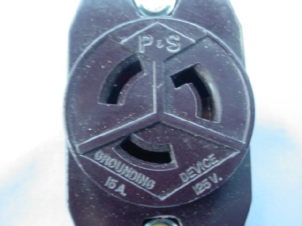 P&s L5-15 locking receptacle outlet 15A 125V 4710