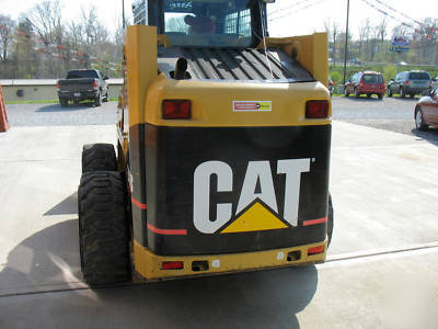 2006 caterpillar 246B skid steer loader 900 hrs 