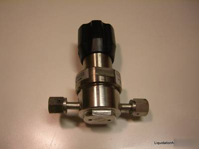 Aptech air gas flow pressure regulator valve AP1010S