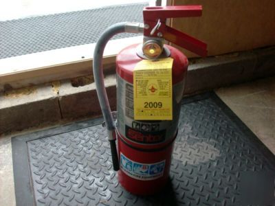 Ansul sentry tri-class (abc) dry chemical fire exting