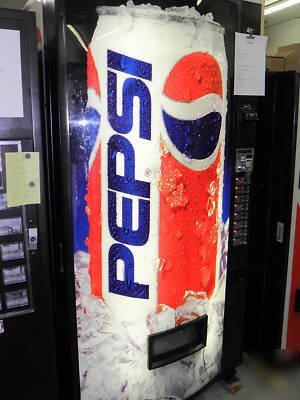 Pepsi soda vending machine w bill validator & 1 yr war