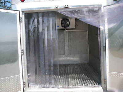 Portable freezer refrigerated ttrailer 10' freezer