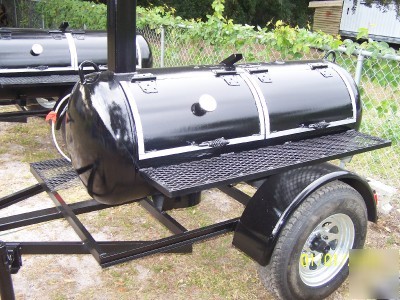 Bbq gas grill & smoker 120 gallon