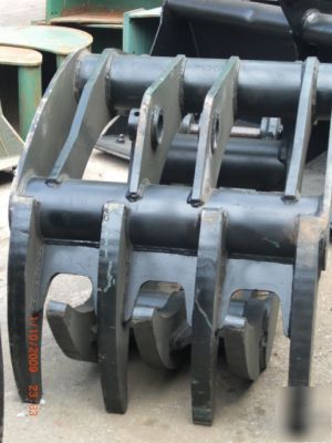 Grapple to suit SK80 (any 7-9 ton) excavator 4/3 tine