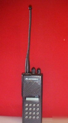 Motorola gtx uhf 800 mhz radio talkie