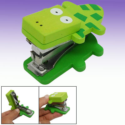 Stylish crocodile shape green wooden desk stapler