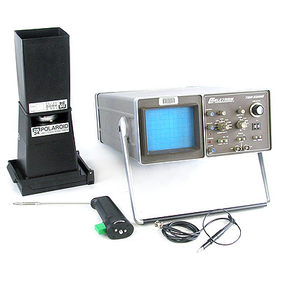 Cabletron TDR5000 reflectometer & polaroid DS34 camera