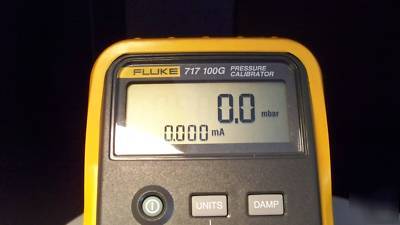 Fluke 717 100G pressure calibrator digital meter