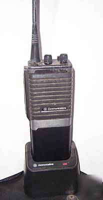 Ge ericsson uhf portable ht radio + charger 16 channel