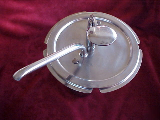 Commercial helmco lacy cheese condiment dispenser pump