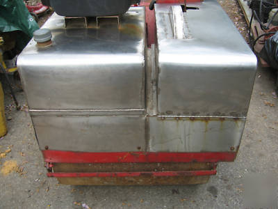 Stow mq roller - 8HP briggs - stainless steel tank