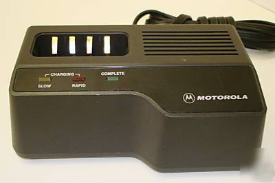 Motorola NLN7175A rapid rate charger