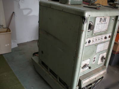 Heliarc welder , p&h , 300 amps output , 