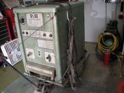 Heliarc welder , p&h , 300 amps output , 
