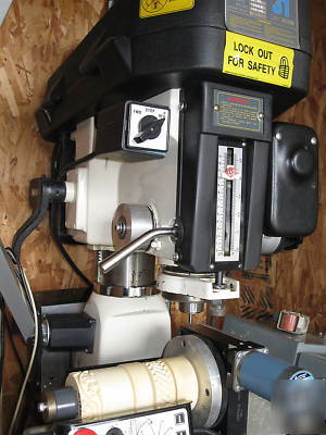Cnc jr. benchtop milling machine 