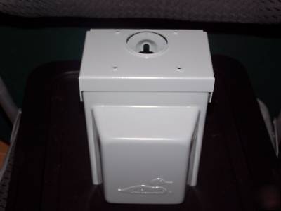 Midwest U054 nema 3R box with 14-50R receptacle in-use