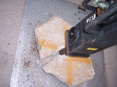 Mini excavator skid steer hydraulic breaker hammer