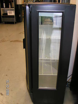 Very clean beverage air MM14 glass 2 door cooler 