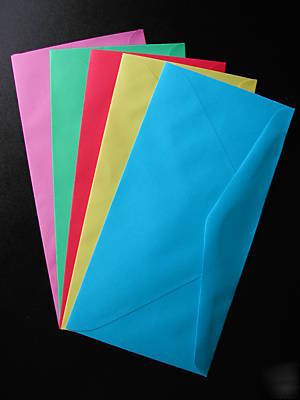 25 x white peel & seal B5 envelopes - 175 x 250MM