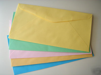 25 x white peel & seal B5 envelopes - 175 x 250MM