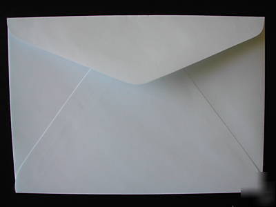 25 x white peel & seal B5 envelopes - 175 x 250MM