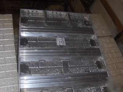 New alum concrete wall forms 9' vip textured 