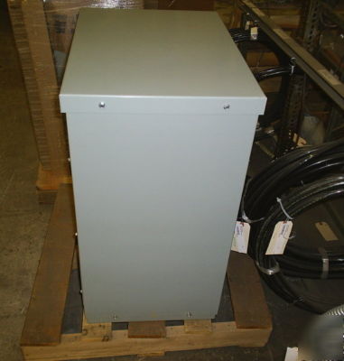 Cutler V48M24T45EE 45KV 480V 240V 3PH delta transformer