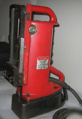 Used milwaukee 4203 electromagnetic drill press base