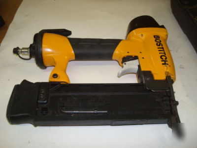 Bostitch BT200 18 gage brad/finish nailer w/ nails/case