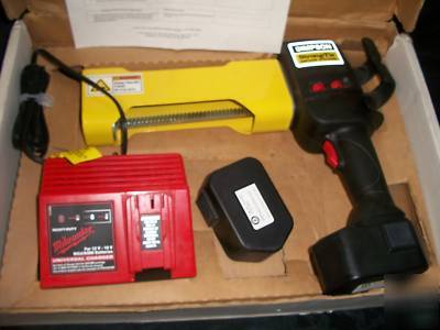 Simpson strong tie cordless adhesive dispenser kit nice