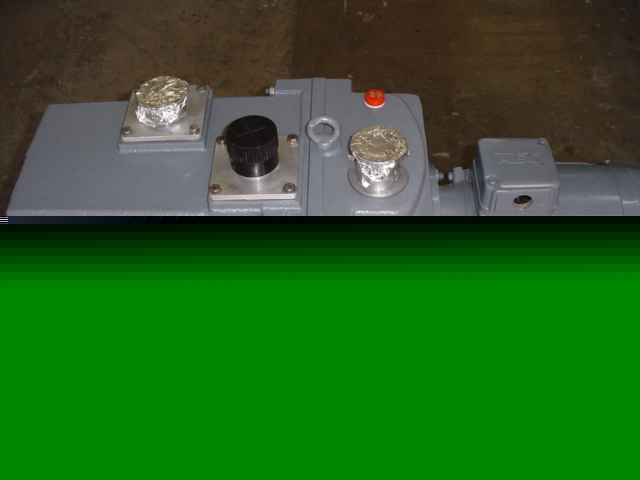 Leybold vacuum pump D60
