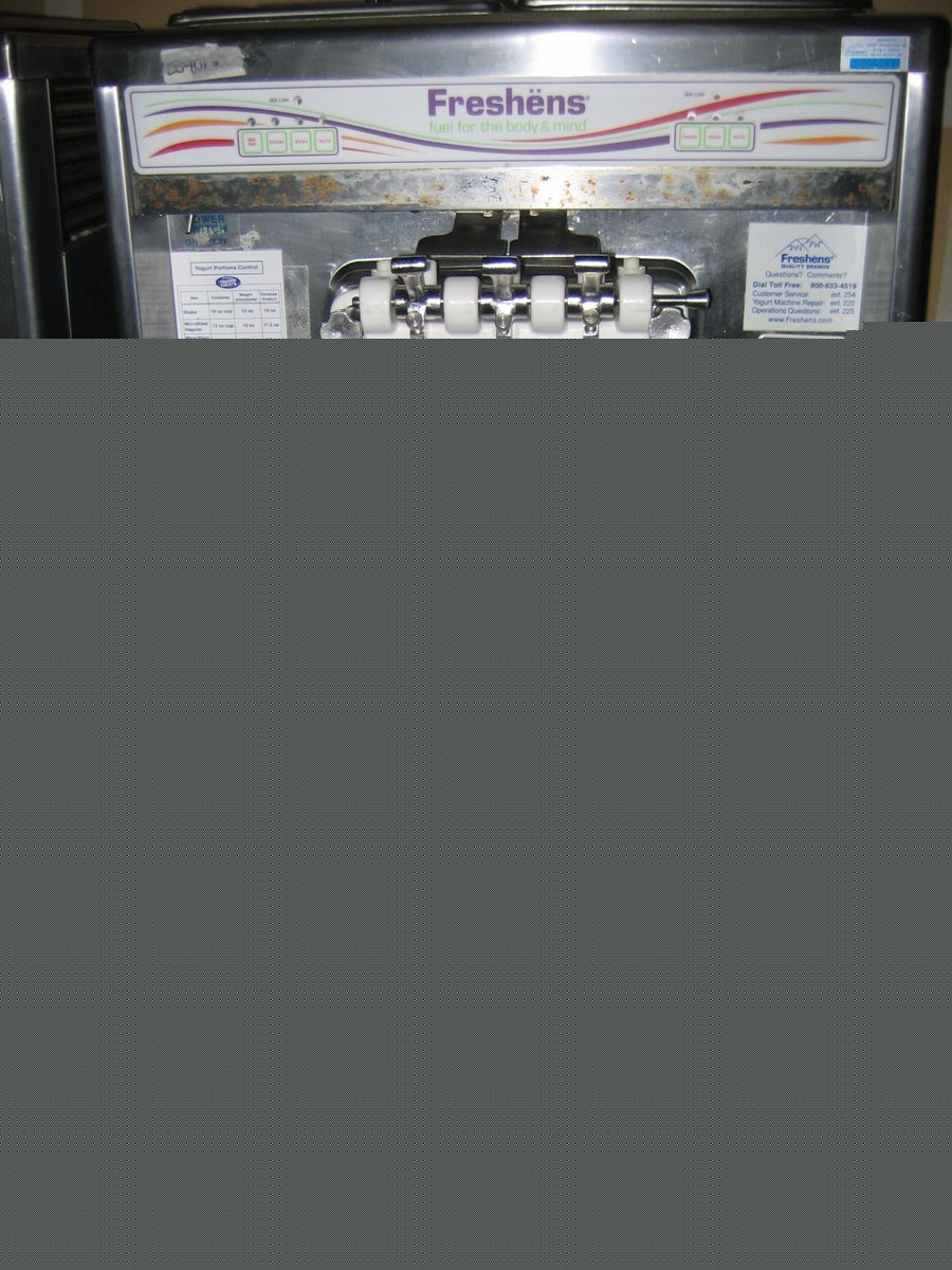 Taylor frozen yogurt/soft serve ice cream machine 754