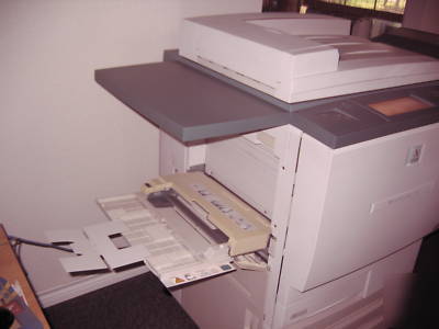 Xerox docucolorâ„¢ 12 color copier w/splash G640