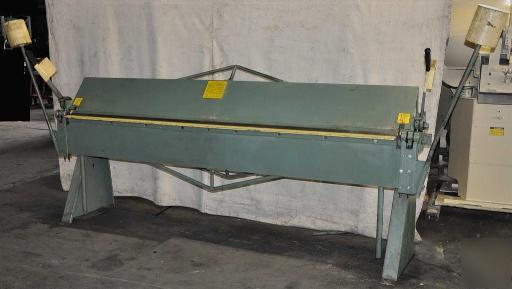 Connecticut 816 sheet metal bending brake 8' x 16 ga