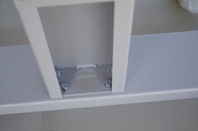 Heavy duty wheeled projector stand