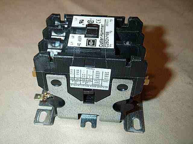 New cutler hammer 3 pole 50A relay contactor 24 vac coi