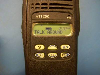 New motorola radio HT1250 vhf 35-50MHZ lowband in box