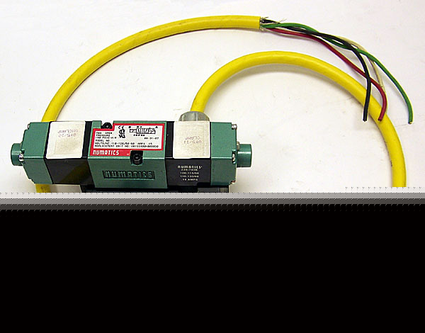 Numatics 1 port flexiblok w/ pneumatic solenoid valve