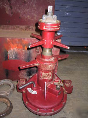 Reed TM1000 water main tapping machine pipe threader