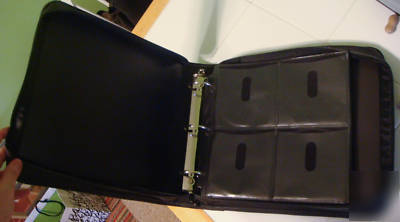 Used univenture cd / dvd storage binder - 224 discs 